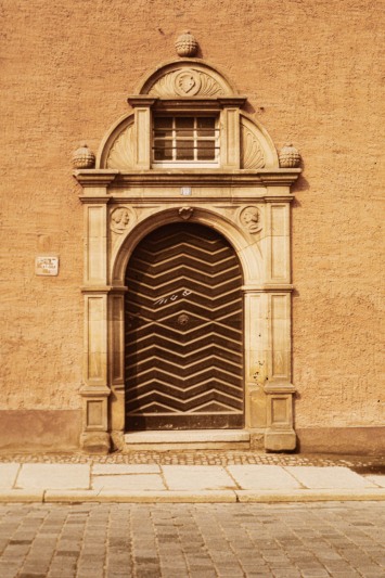 Franziskanerkloster, Portal, Am Kloster (1986)