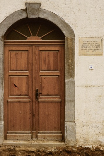 Heinrich - Schütze - Haus, Portal, Nikolaistraße 13 (1986)