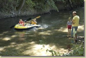 Wettkampf im Niedrigwasser der Ilm