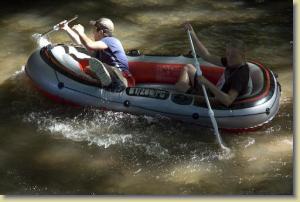 Wettkampf im Niedrigwasser der Ilm