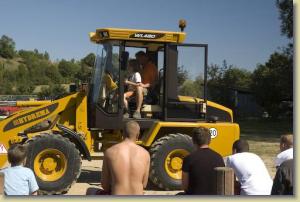 Wettkampf im Niedrigwasser der Ilm