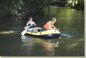 Wettkampf im Niedrigwasser der Ilm