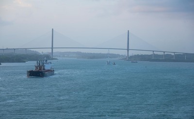 Panama Kanal - vollständiger Transit durch die neuen Schleusen