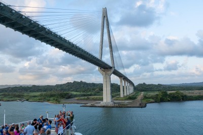 Panama Kanal - vollständiger Transit durch die neuen Schleusen