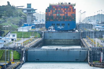 Panama Kanal - vollständiger Transit durch die neuen Schleusen