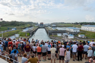 Panama Kanal - vollständiger Transit durch die neuen Schleusen