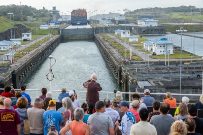 Panama Kanal - vollständiger Transit durch die neuen Schleusen