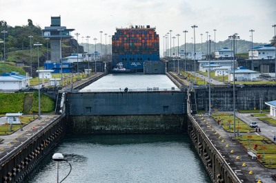 Panama Kanal - vollständiger Transit durch die neuen Schleusen