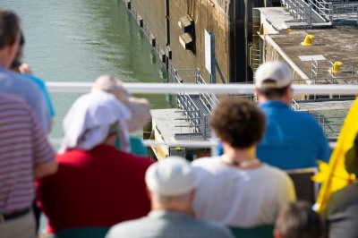 Panama Kanal - vollständiger Transit durch die neuen Schleusen