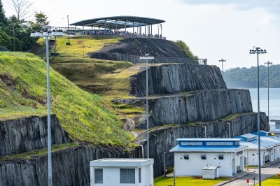 Panama Kanal - vollständiger Transit durch die neuen Schleusen