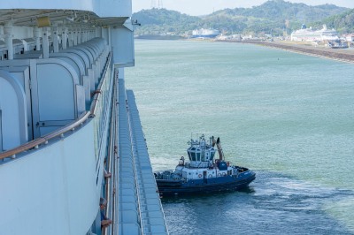 Panama Kanal - vollständiger Transit durch die neuen Schleusen