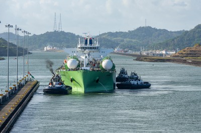 Panama Kanal - vollständiger Transit durch die neuen Schleusen