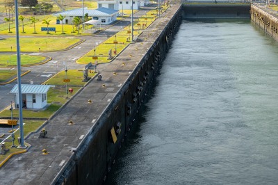 Panama Kanal - vollständiger Transit durch die neuen Schleusen