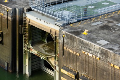 Panama Kanal - vollständiger Transit durch die neuen Schleusen