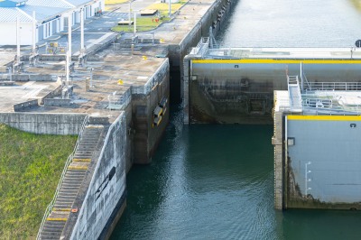 Panama Kanal - vollständiger Transit durch die neuen Schleusen