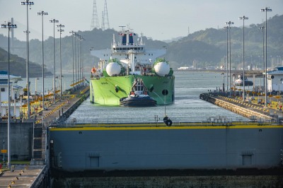 Panama Kanal - vollständiger Transit durch die neuen Schleusen