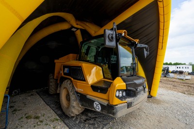 Die Betriebe des Gewerbegebietes haben zum Tag der offenen Tür eingeladen Die Betriebe des Gewerbegebietes haben zum Tag der offenen Tür eingeladen