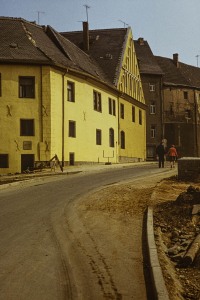 Neue Straße von West nach Ost (1981) Neue Straße von West nach Ost (1981)