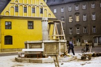 westliche Burgstraße Brunnen Nähe Apotheke (1981) westliche Burgstraße Brunnen Nähe Apotheke (1981)