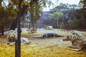 Gotthardstraße-Südseite Spielplatz Löwen (1980)