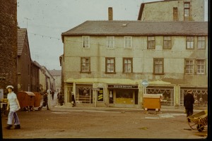 Karl - Liebknecht - Straße, Westseite Nähe Nr. 76 (1977)