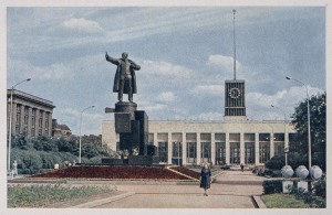 Lenin - Denkmal vor dem Finnischen Bahnhof